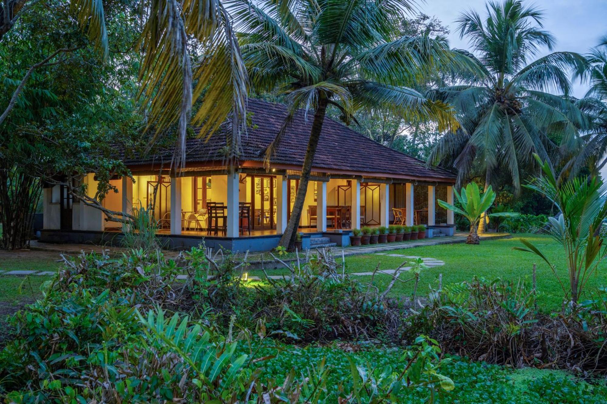 Baymaas Lake House Kochi 外观 照片