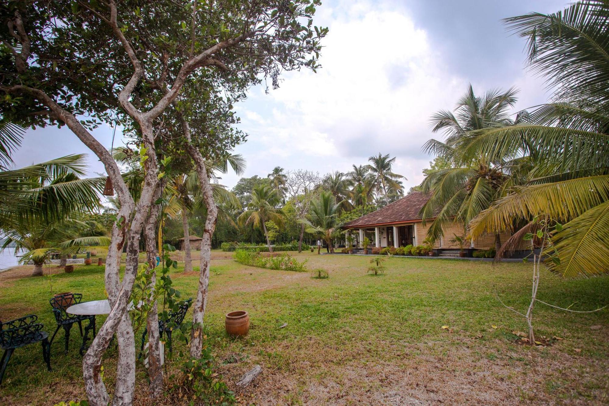 Baymaas Lake House Kochi 外观 照片